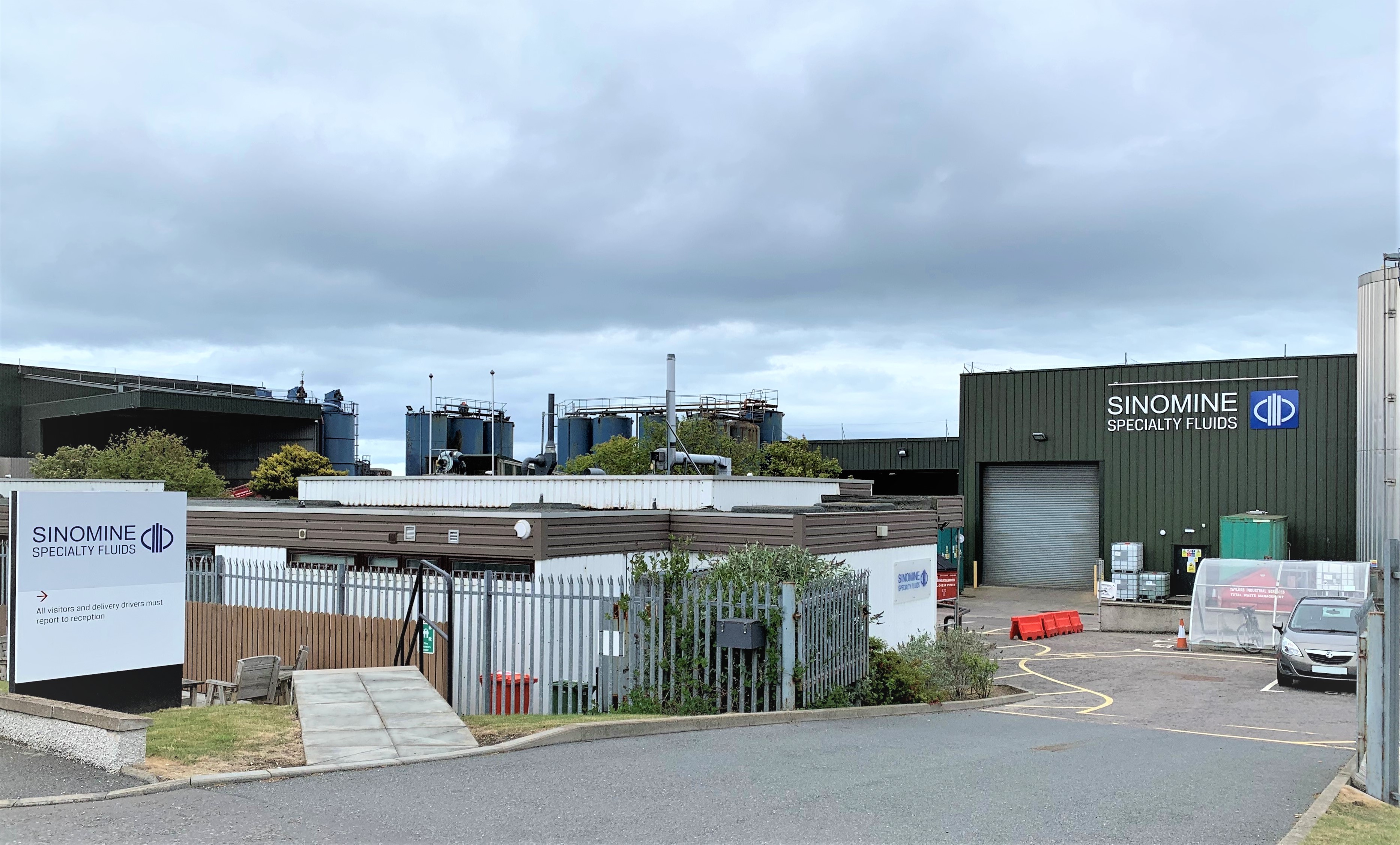 英国赛事333特种流体有限公司