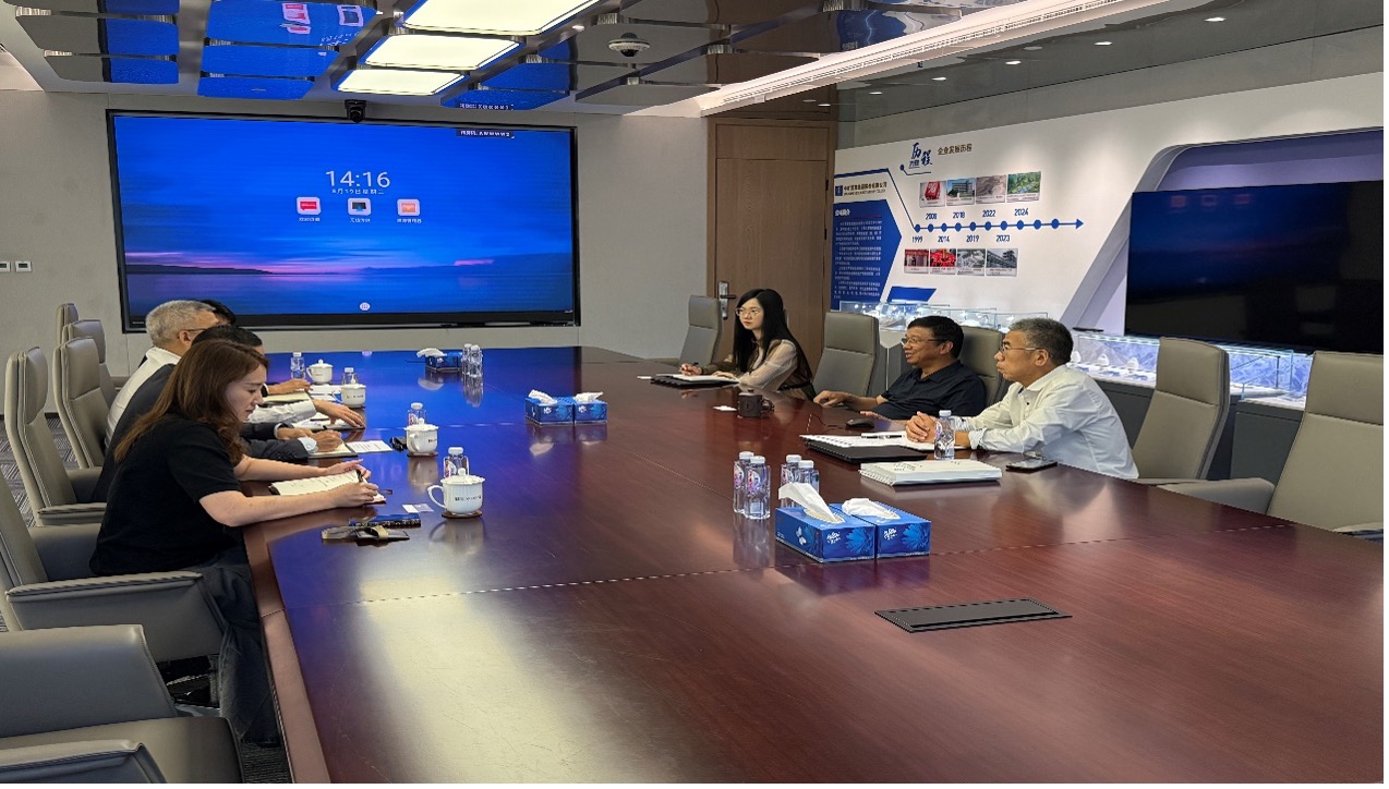 中非发展基金副总裁余焯锐一行到访赛事333资源总部